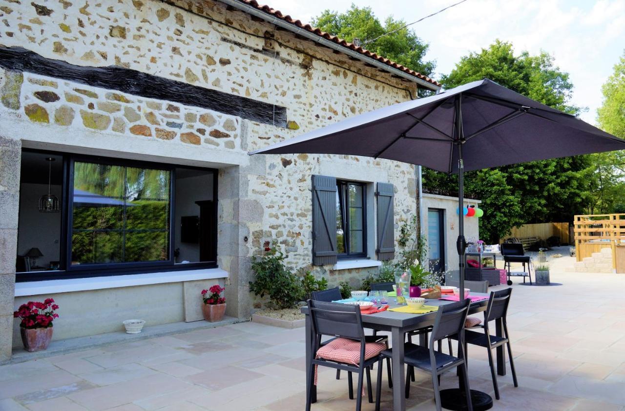 Gite Du Moulin Toucan Berneuil  Экстерьер фото